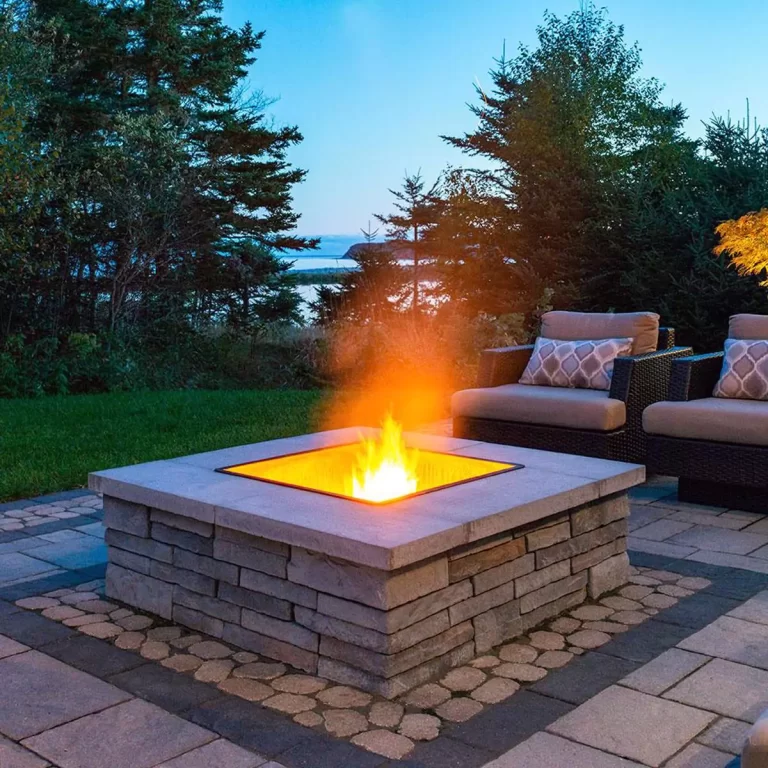 techo-bloc-outdoor-firepit-prescott-fire-pit-foyer-exterieur3369-656d31fb4026b