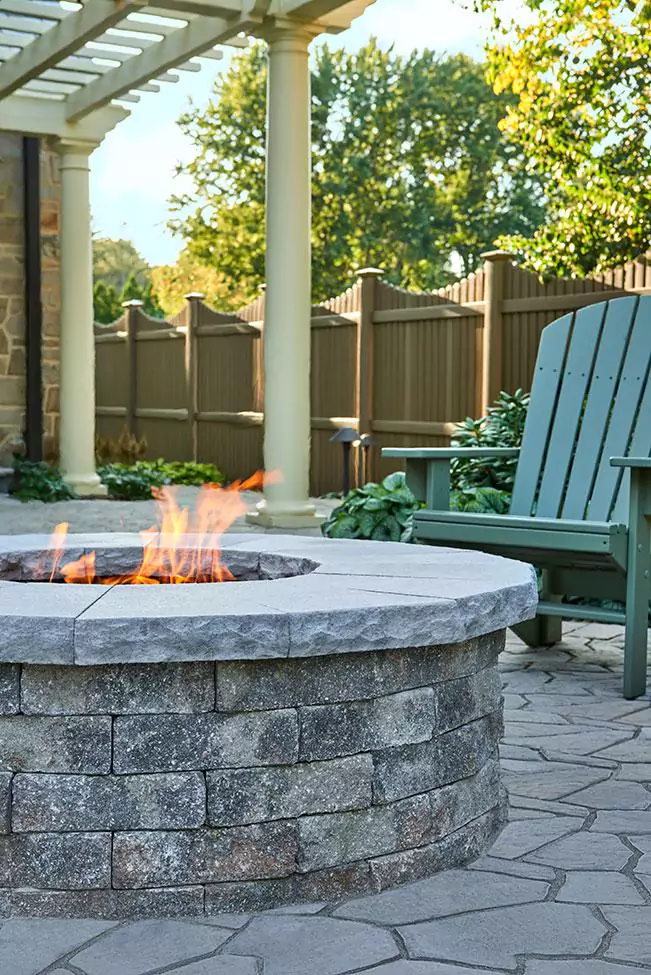techo-bloc-outdoor-firepit-valencia-foyer-exterieur-658218ba385c6