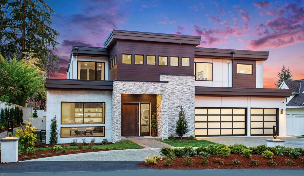 A Home with Veneer Stone Panel showing aesthetic luxury curb appeal to increase real estate value.